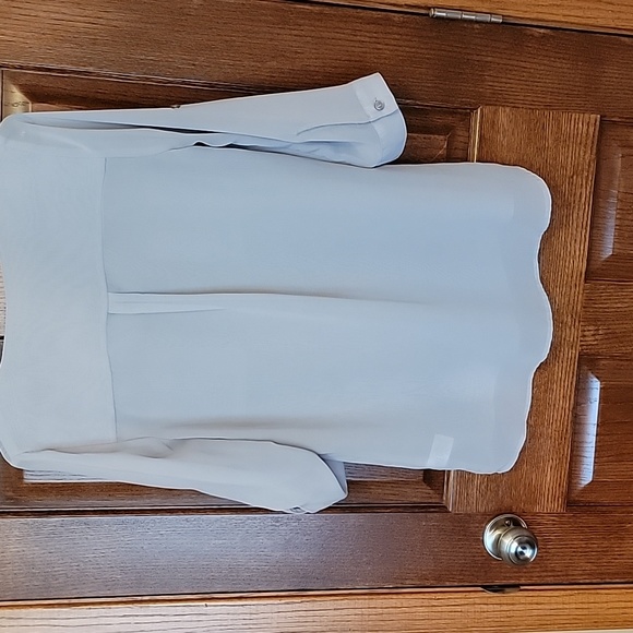 Light Gray 1/2 button up S - Picture 5 of 5